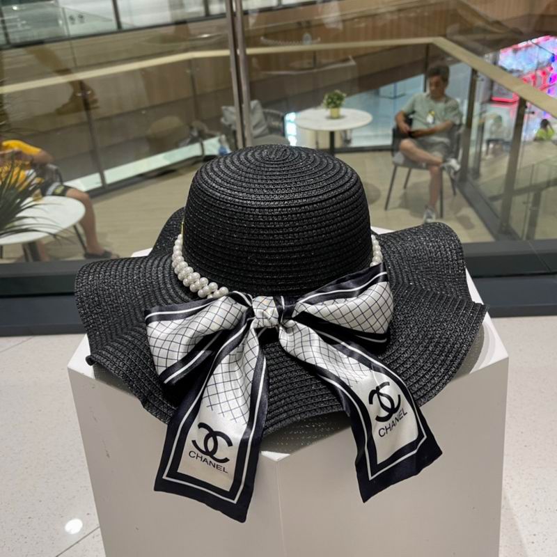 Chanel top hat (832)