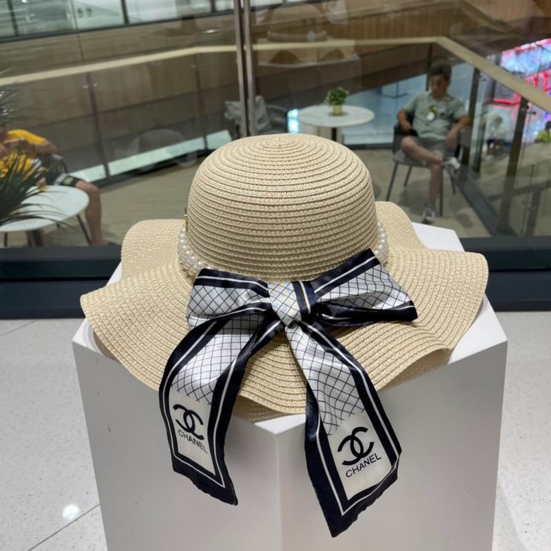 Chanel top hat (841)