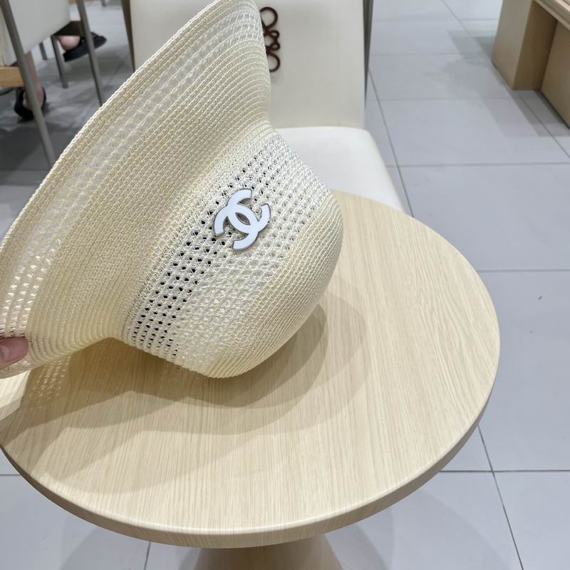 Chanel top hat (996)