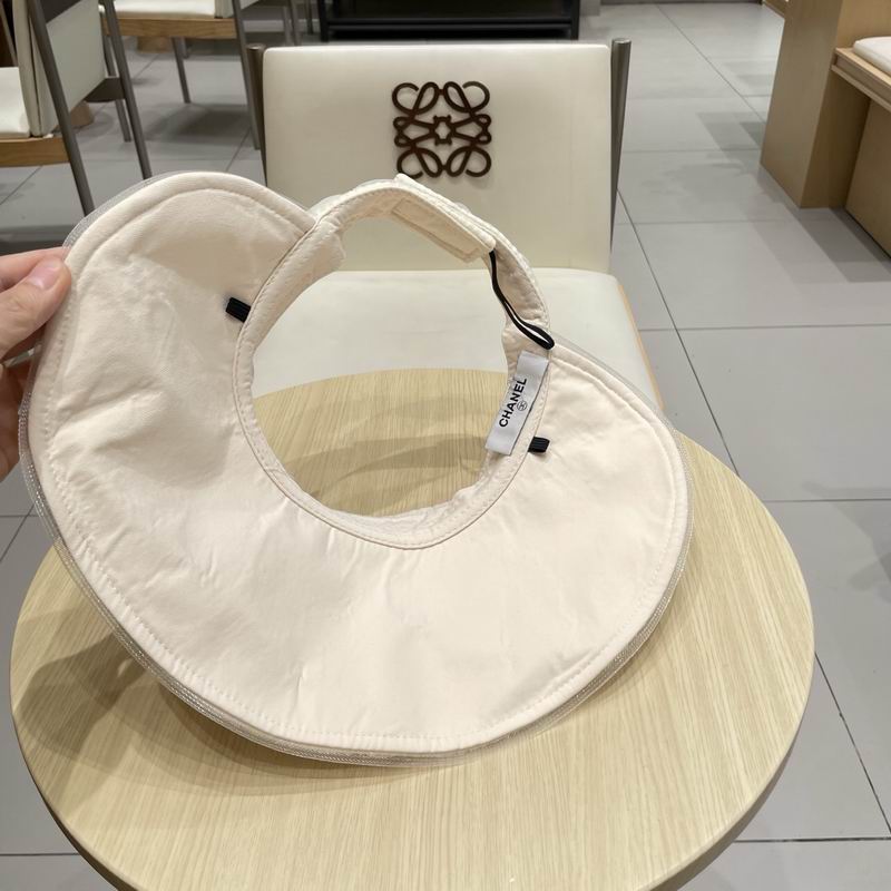 Chanel visor (125)