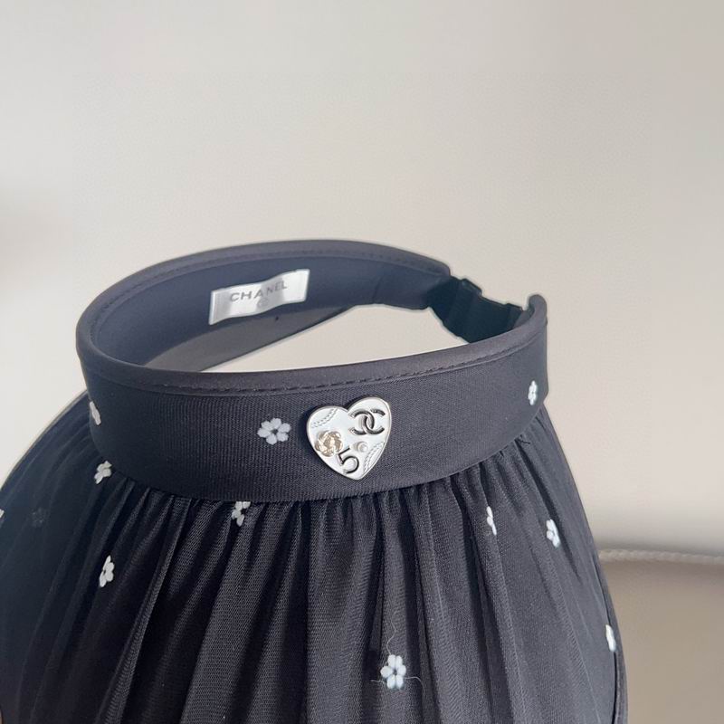 Chanel visor (48)