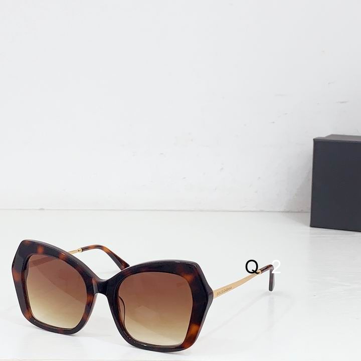 DG DG4399 53 21-145 b02