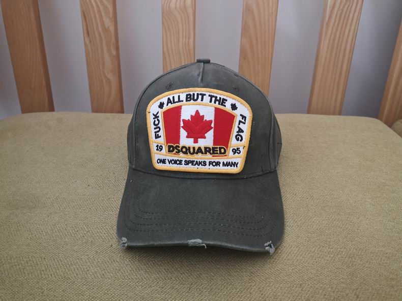 DSQ Cap y  (15)