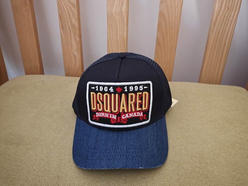 DSQ Cap y  (15)