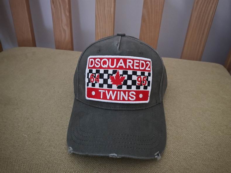 DSQ Cap y  (2)