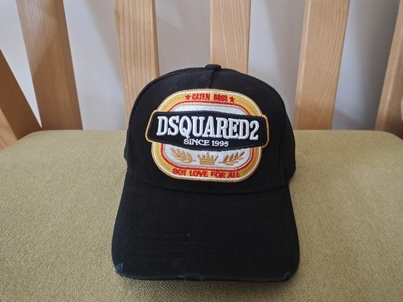 DSQ Cap y  (2)