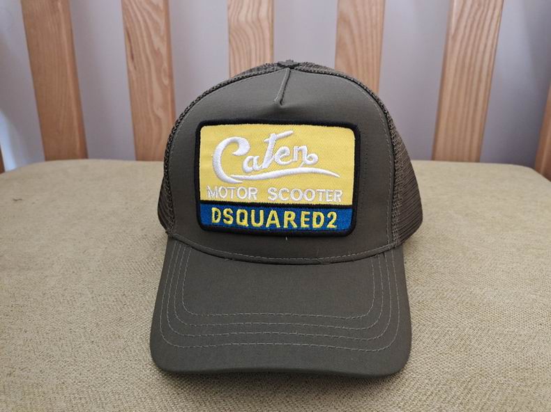 DSQ Cap y  (4)