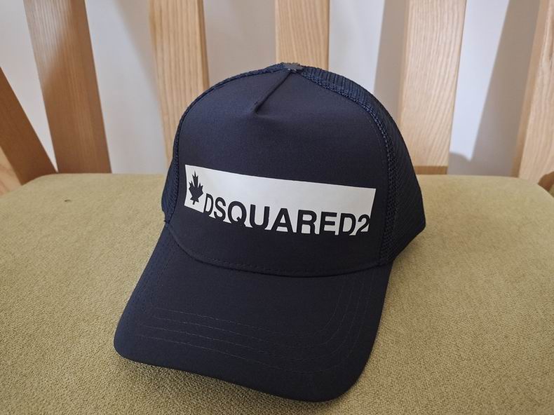 DSQ Cap y  (4)