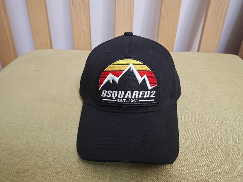 DSQ Cap y  (5)