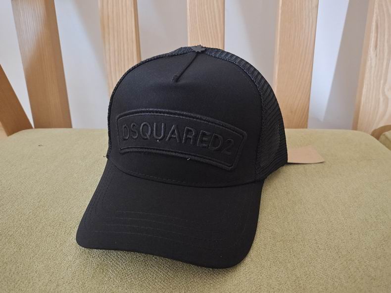 DSQ Cap y  (5)