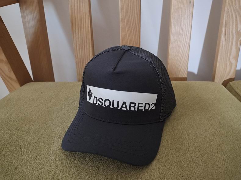 DSQ Cap y  (5)