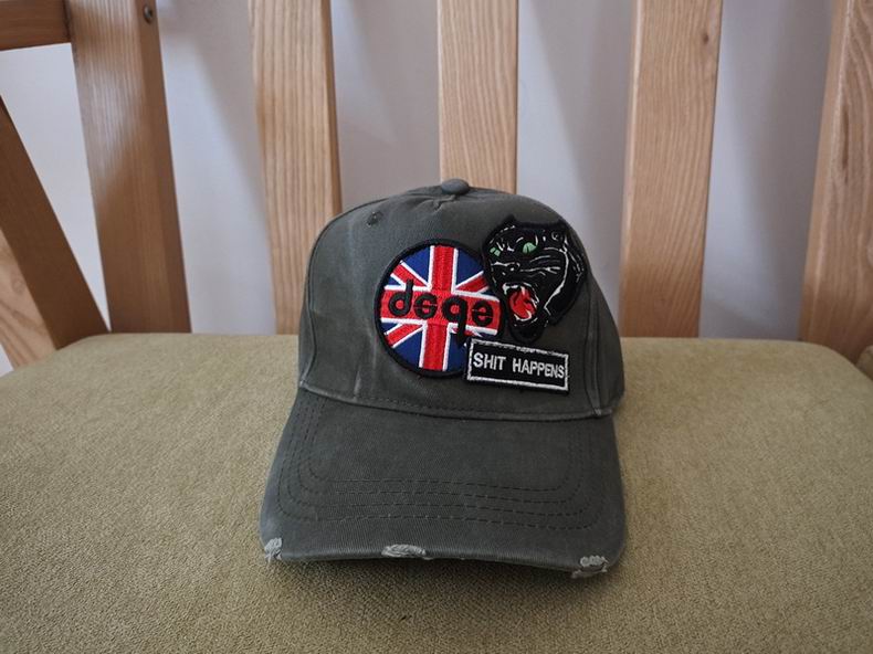 DSQ Cap y  (5)