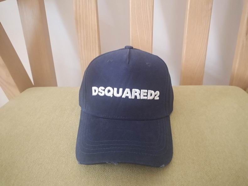 DSQ Cap y  (6)
