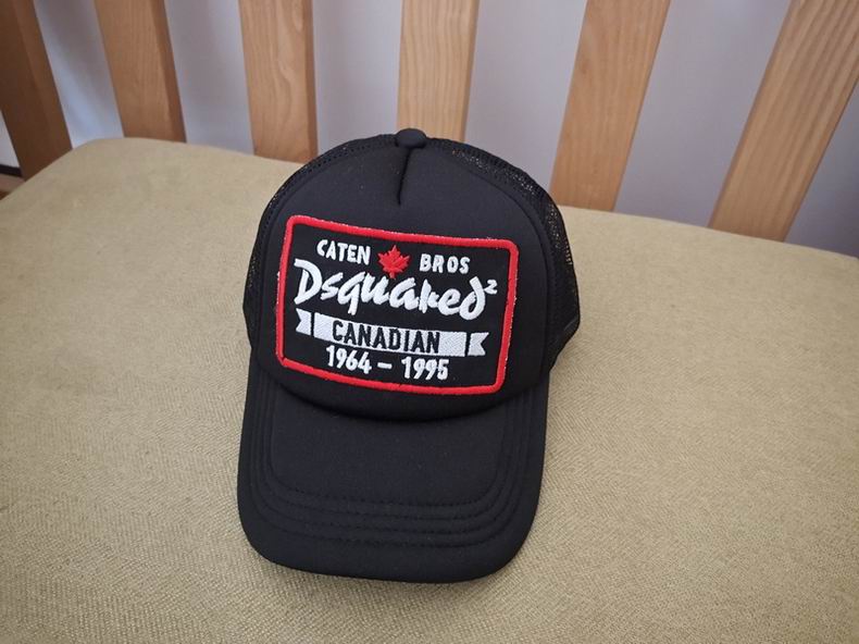 DSQ Cap y  (8)