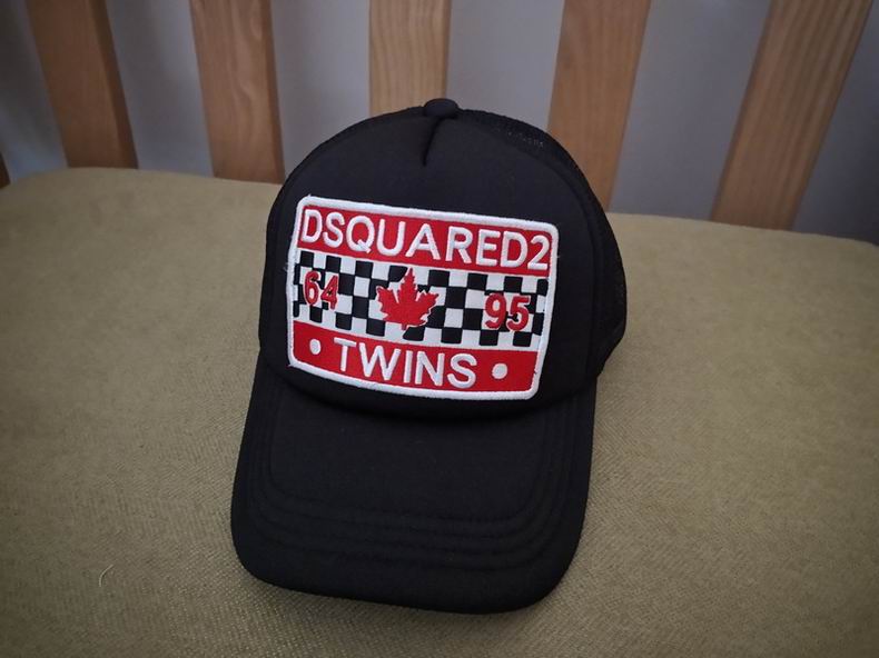 DSQ Cap y  (8)