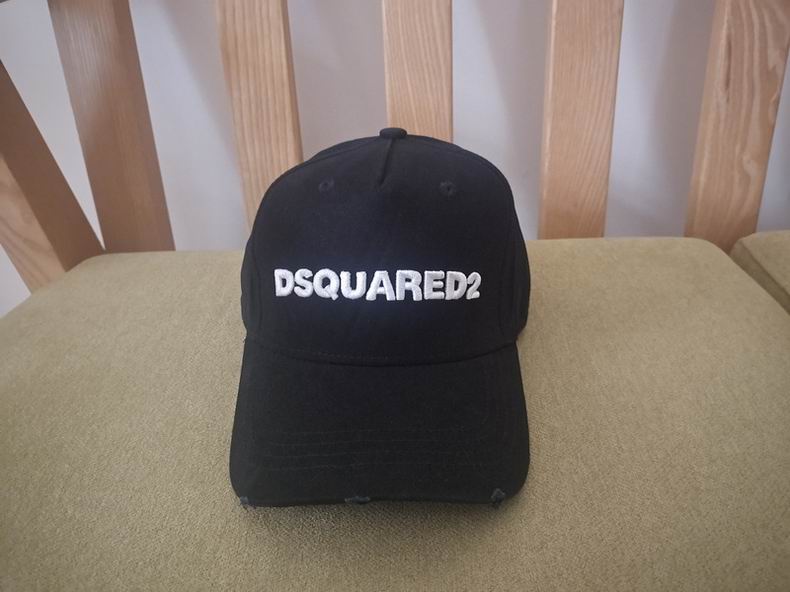 DSQ Cap y  (8)