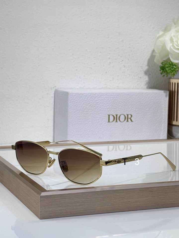 Dior B1U 57 14-140 c03