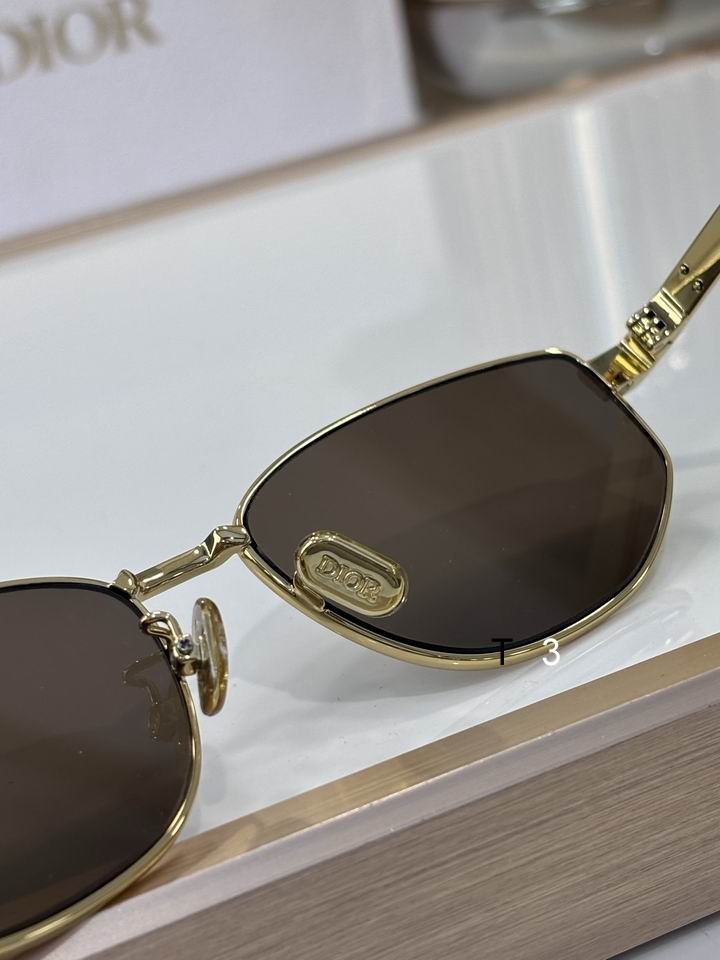 Dior B1U 57 14-140 c06
