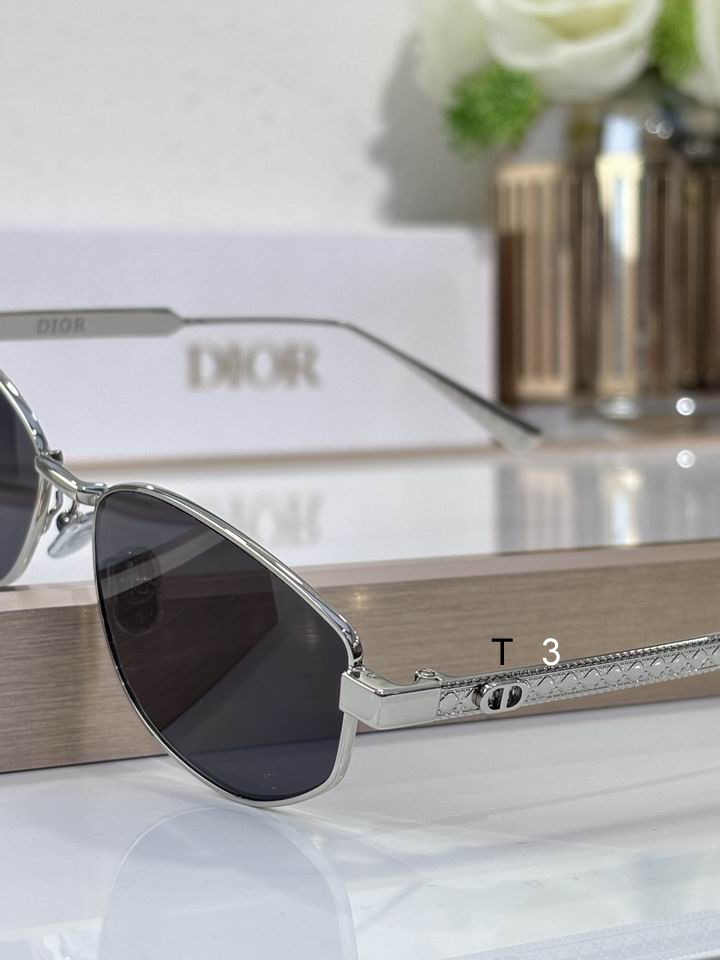 Dior B1U 57 14-140 c07