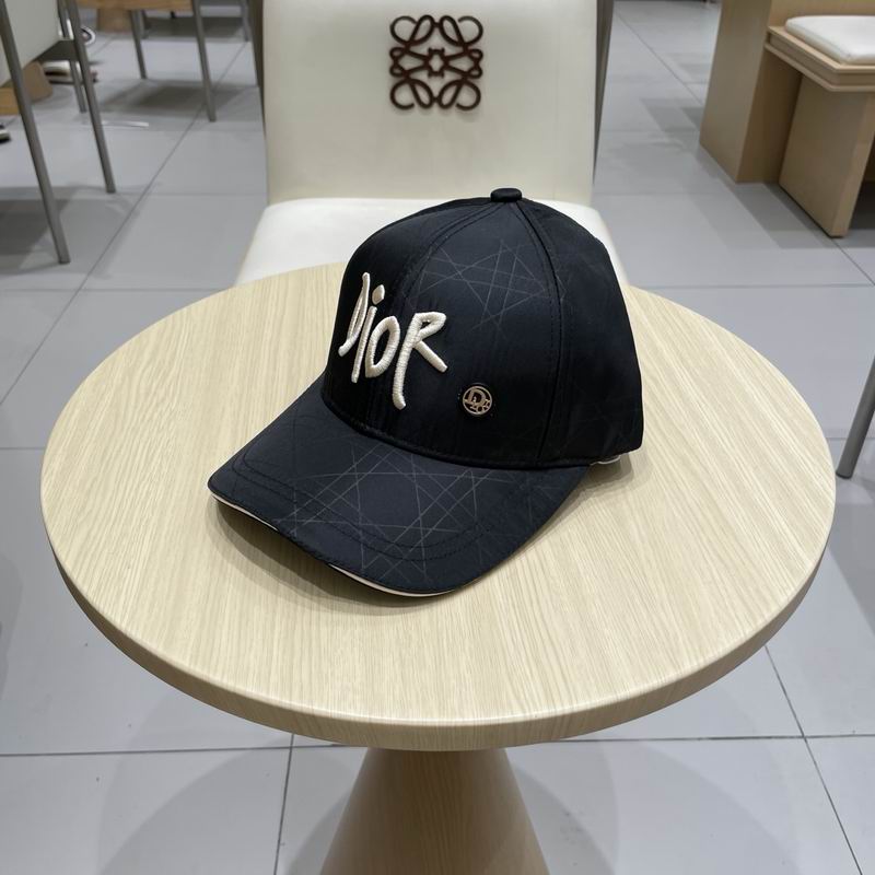 Dior cap (225)