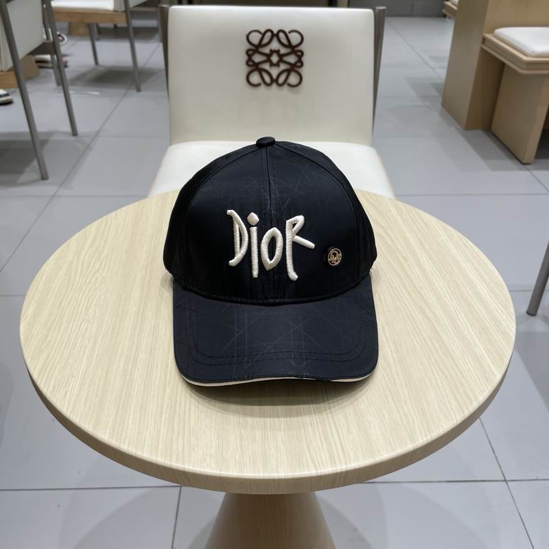 Dior cap (226)