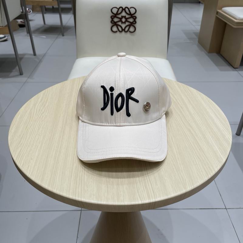 Dior cap (244)