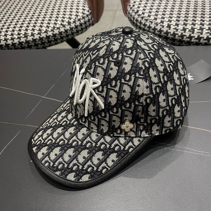 Dior cap (430)