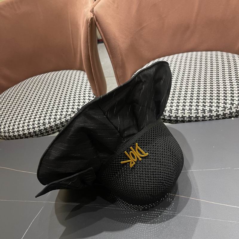 Dior hat (599)