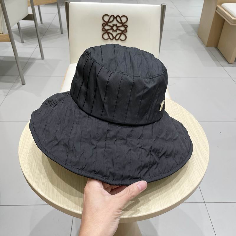 Dior hat (657)