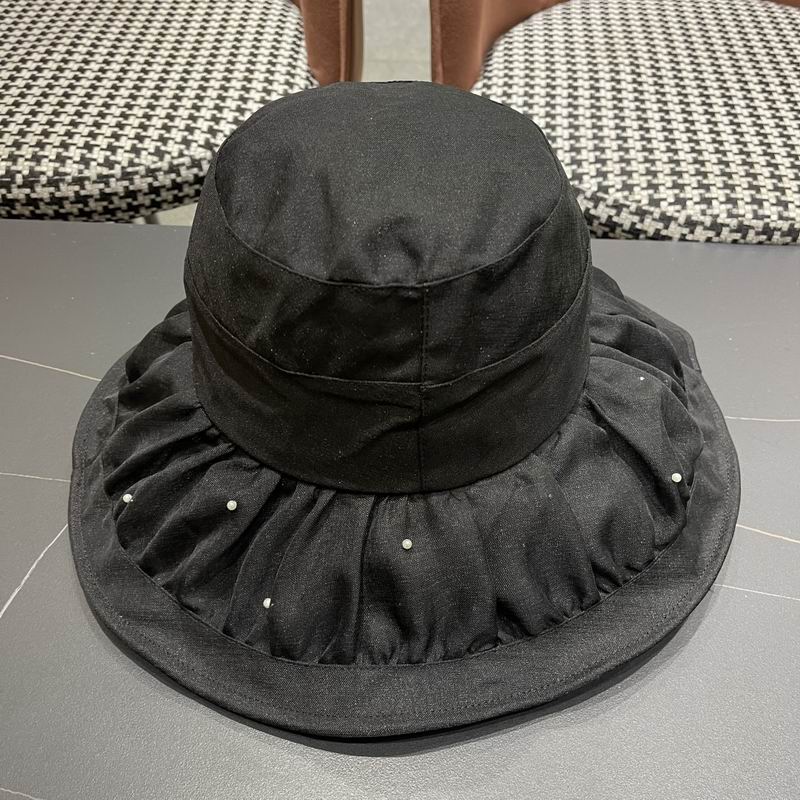 Dior hat (697)