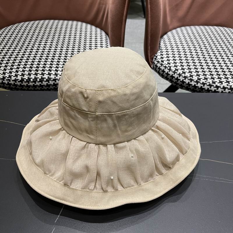 Dior hat (709)