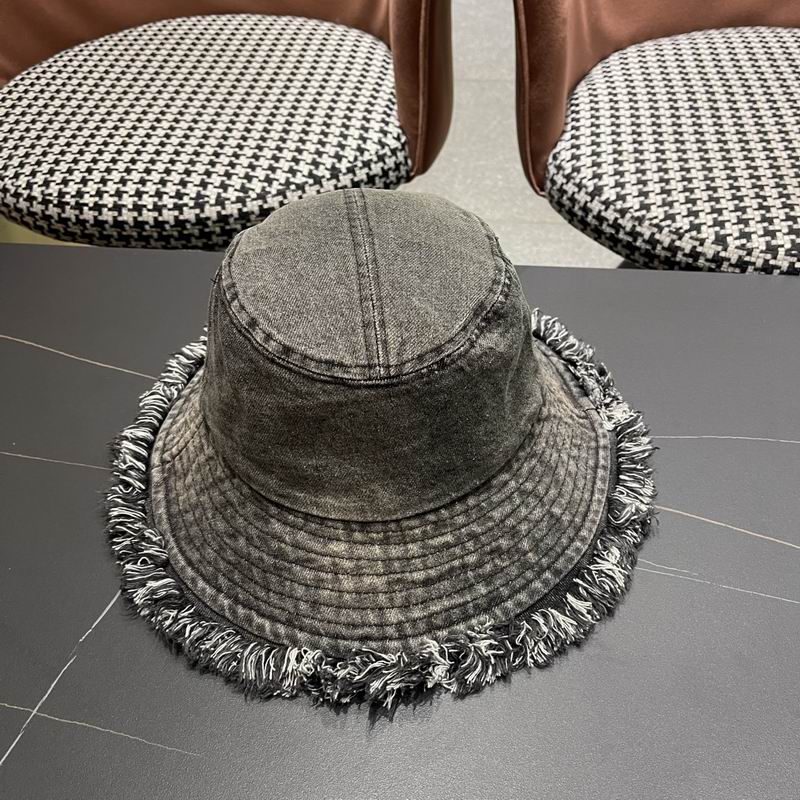Dior hat (752)