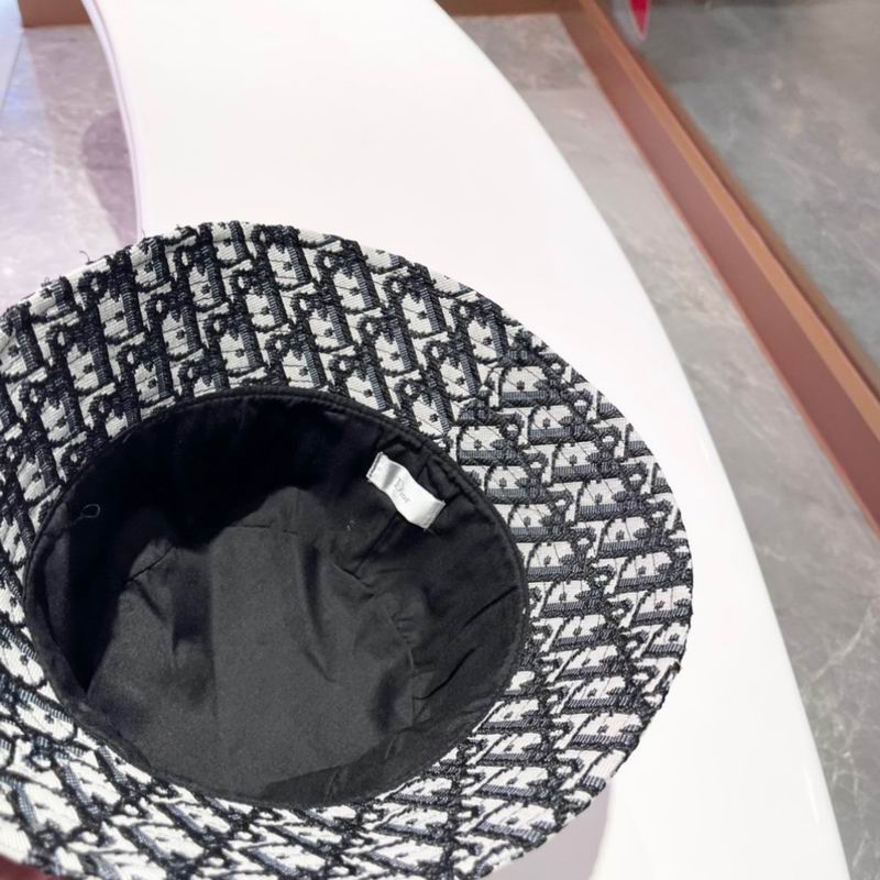 Dior hat (827)