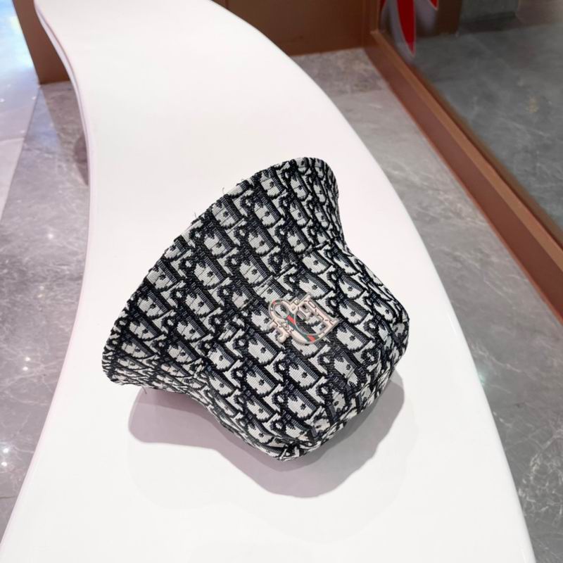 Dior hat (828)