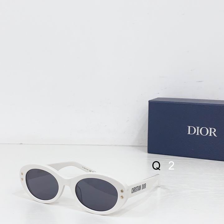 Dior pacific 53 21-140 b08