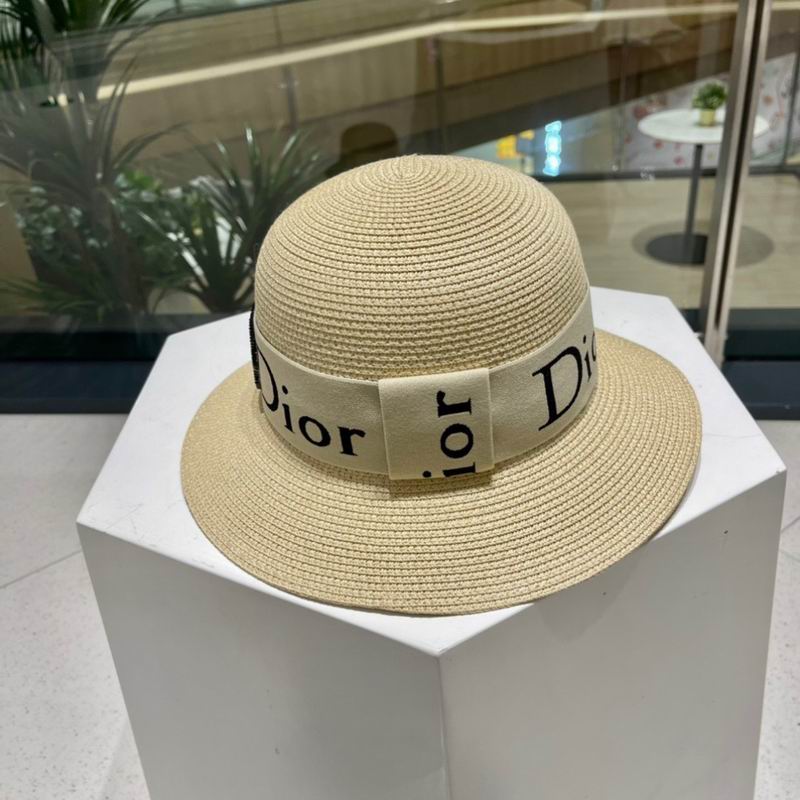 Dior top hat (1125)