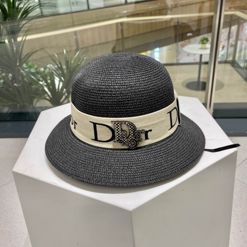Dior top hat (1135)