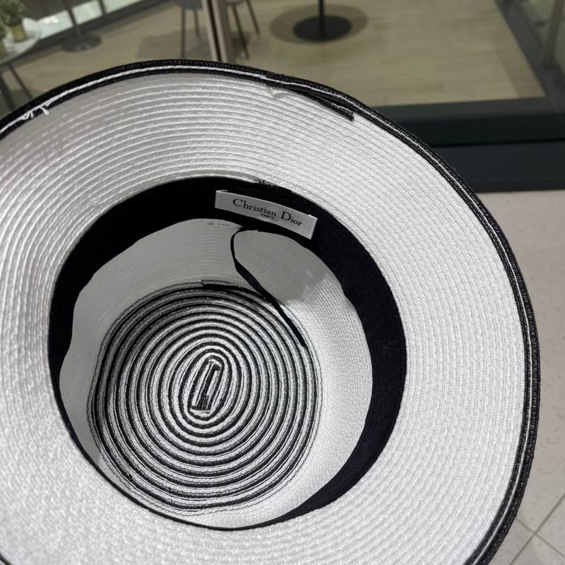 Dior top hat (4)
