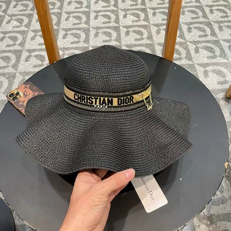 Dior top hat (406)