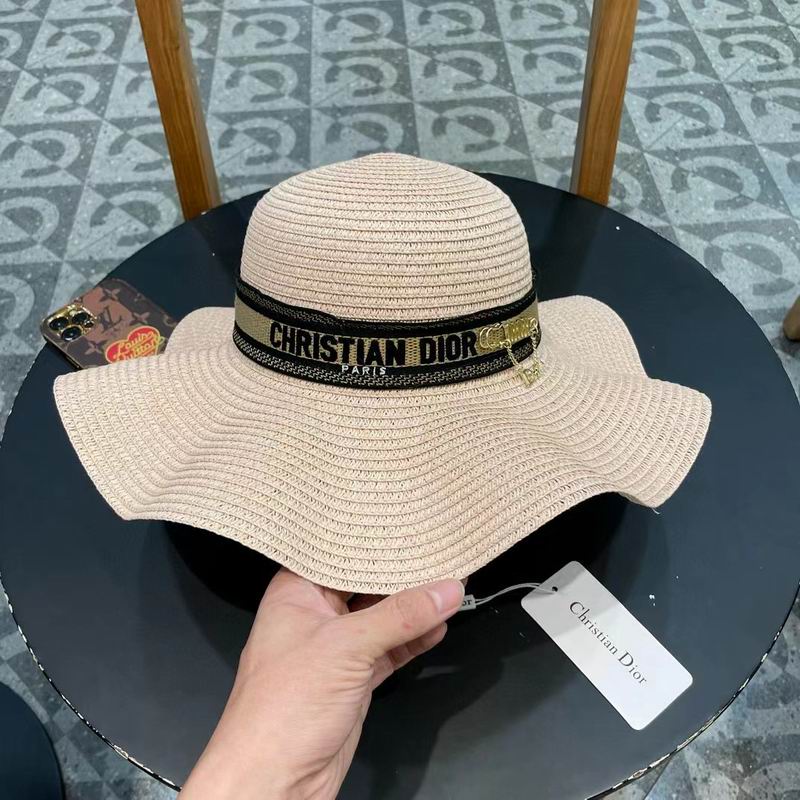 Dior top hat (424)