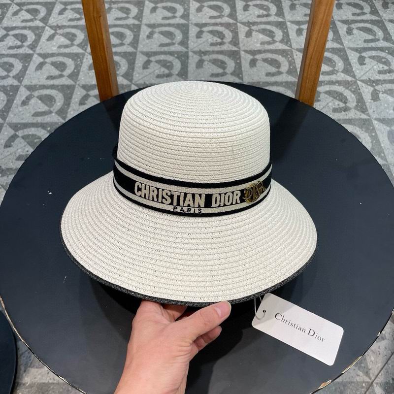 Dior top hat (434)