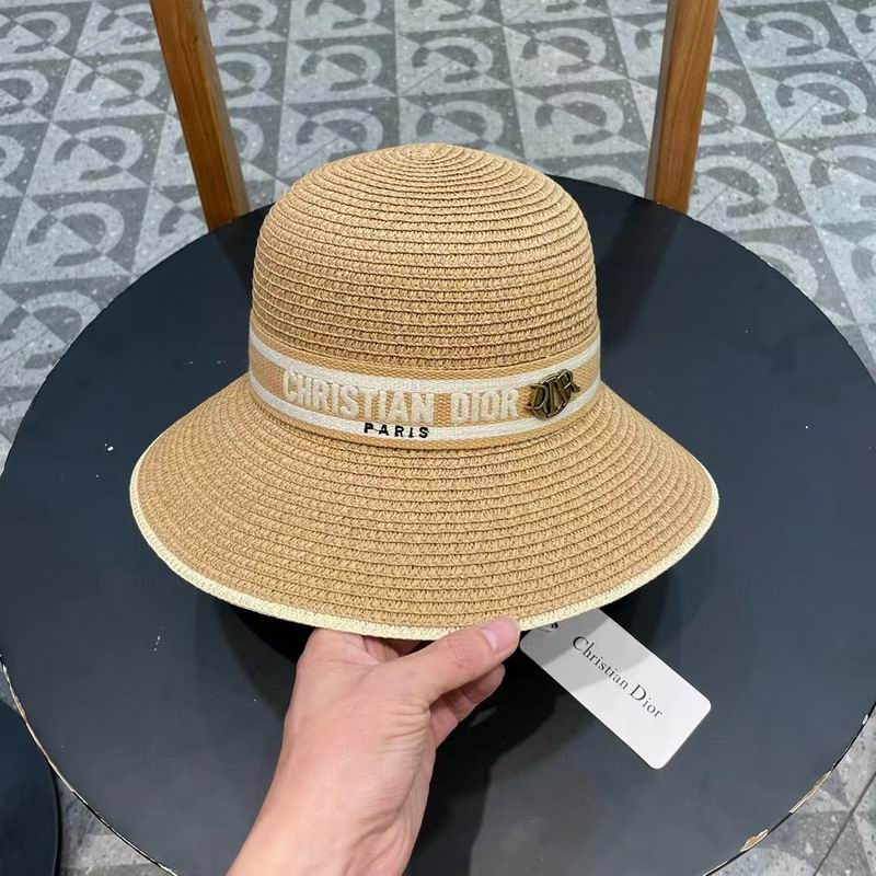 Dior top hat (443)