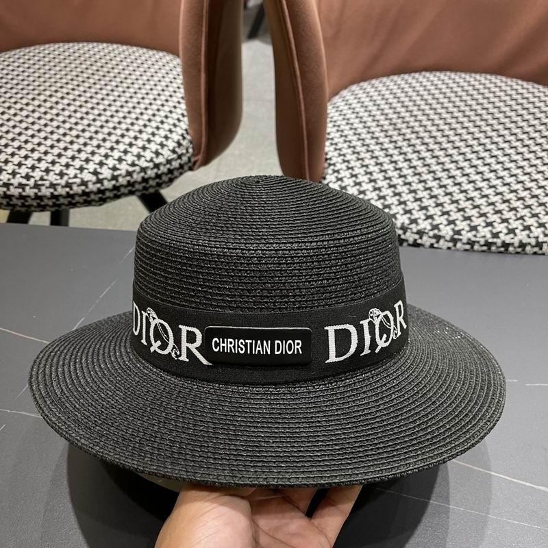 Dior top hat (580)