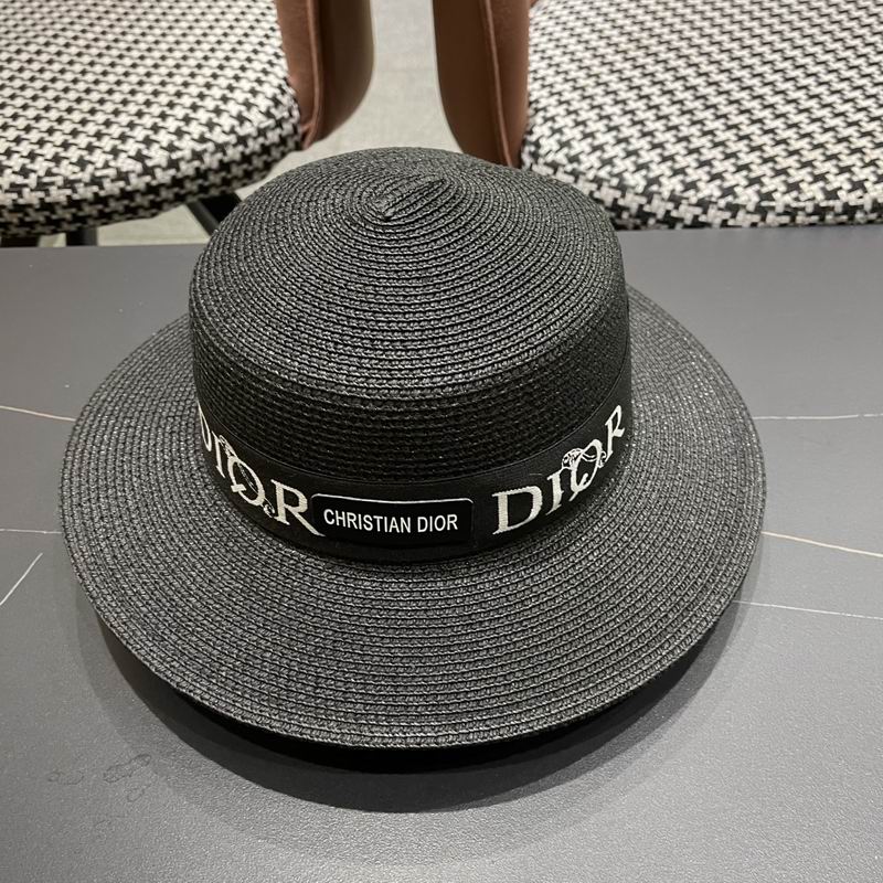 Dior top hat (585)