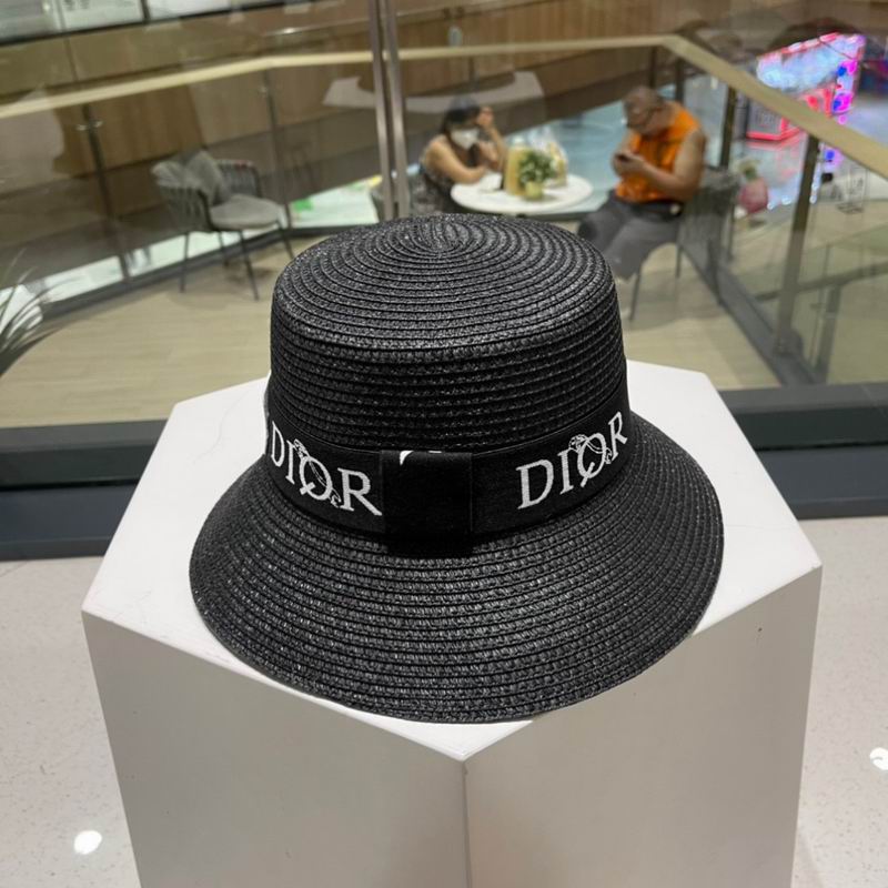 Dior top hat (654)