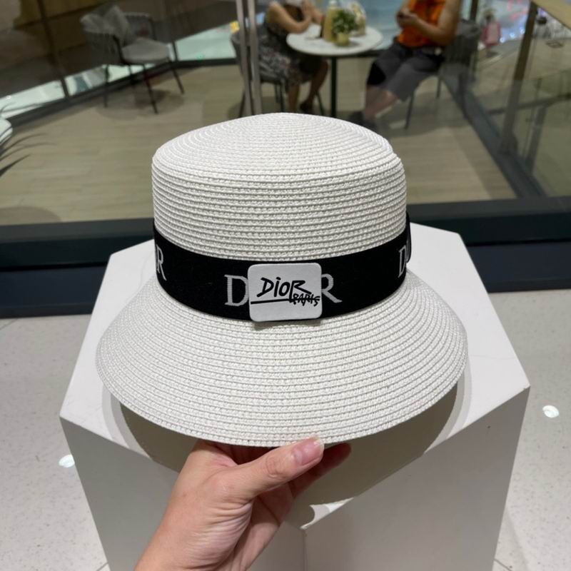 Dior top hat (662)