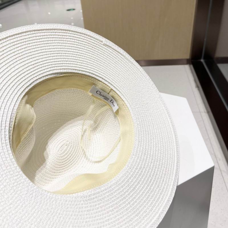Dior top hat (704)