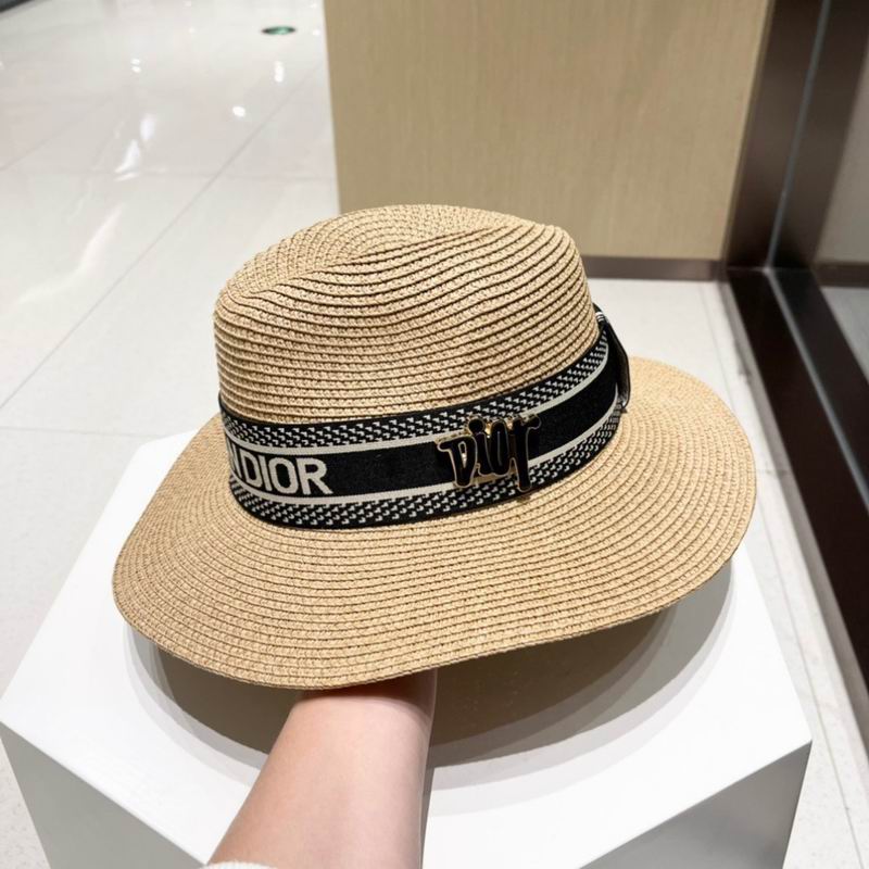 Dior top hat (715)