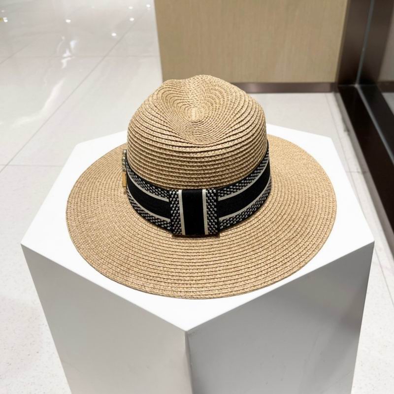 Dior top hat (718)