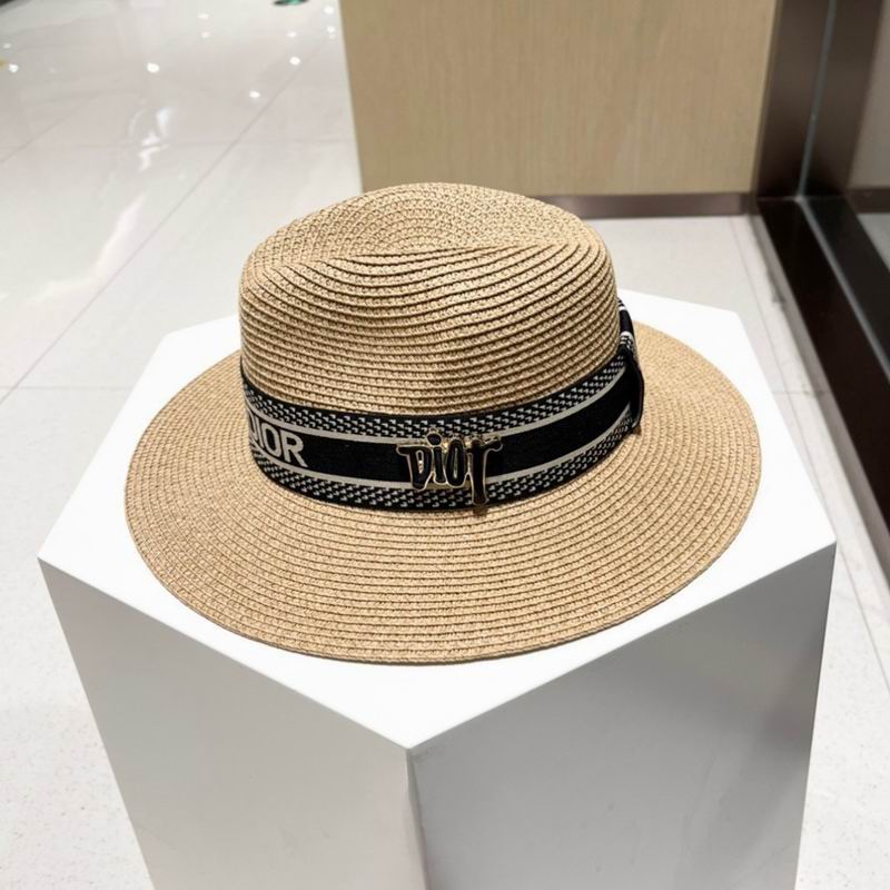 Dior top hat (719)